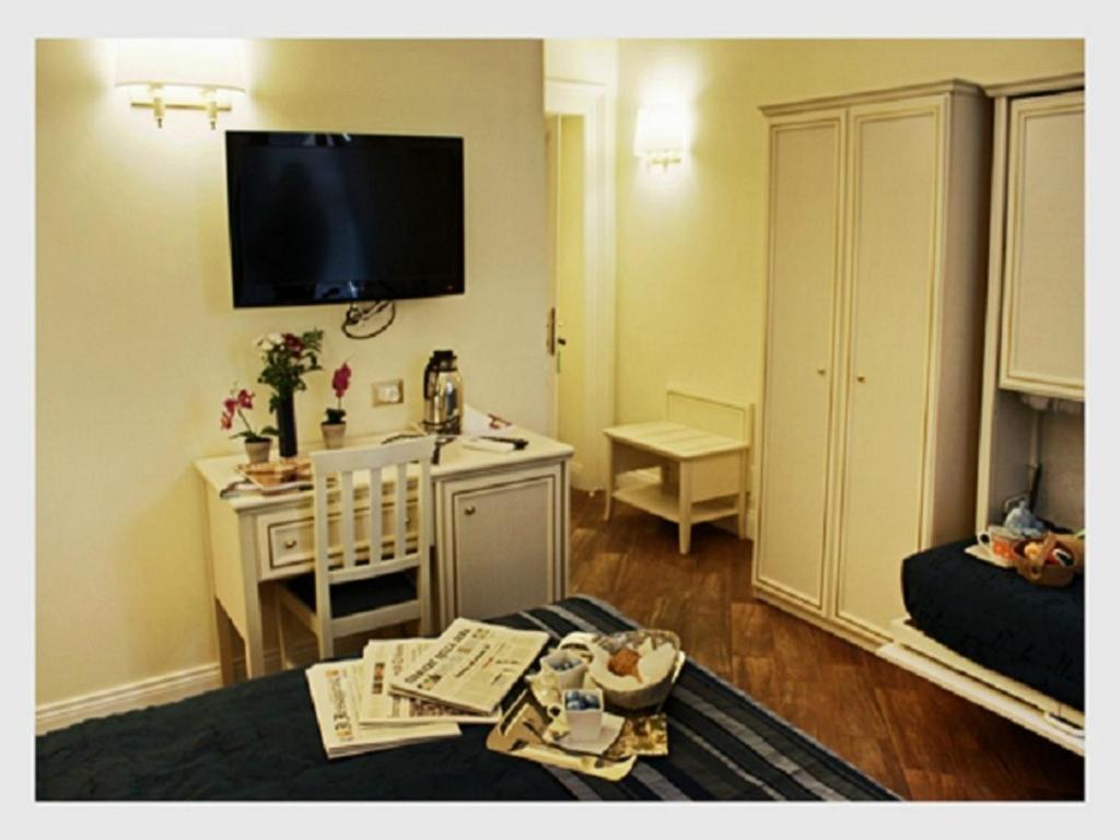 Locanda Colosseo Rome Room photo