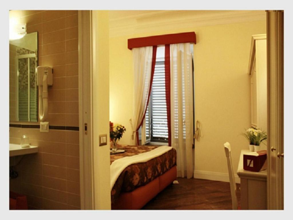 Locanda Colosseo Rome Room photo